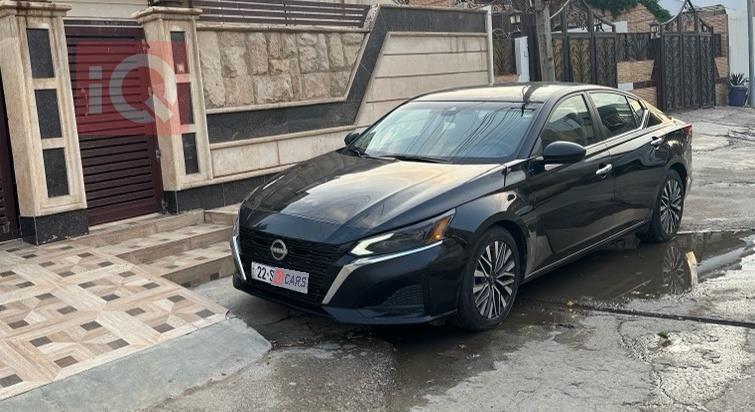 نيسان ألتيما